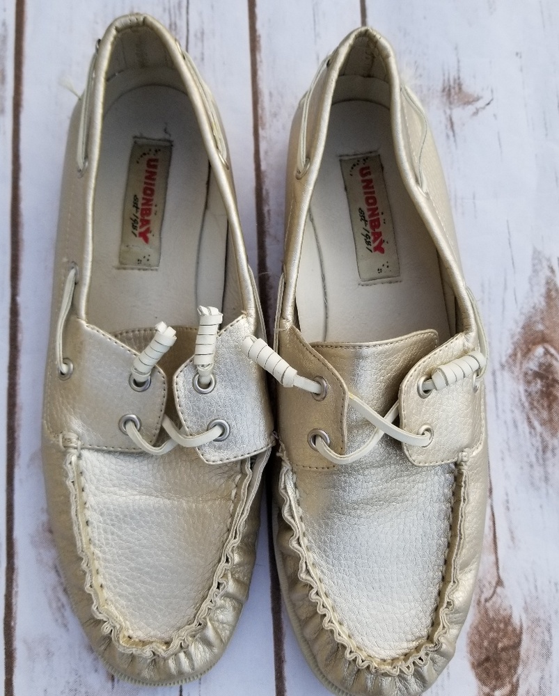 Unionbay Gold Metallic Loafers - Picture 2 of 5